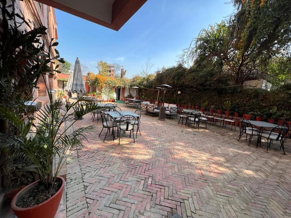 Summit Hotel Lalitpur Dış mekan fotoğraf