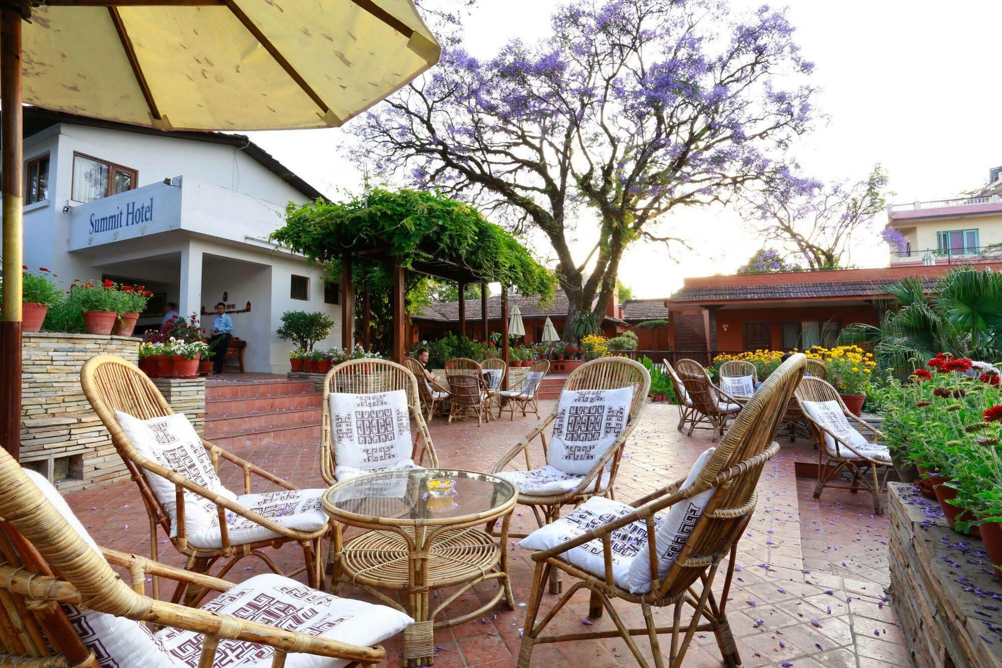 Summit Hotel Lalitpur Dış mekan fotoğraf